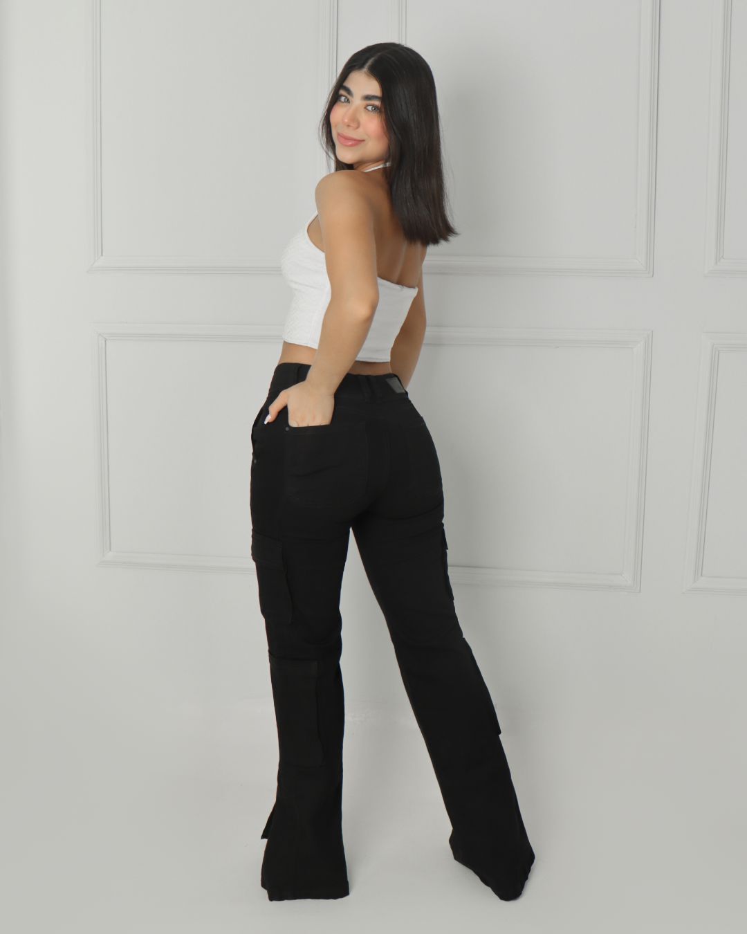 Joy Staz - Jean negro cargo con abertura en la bota-115006